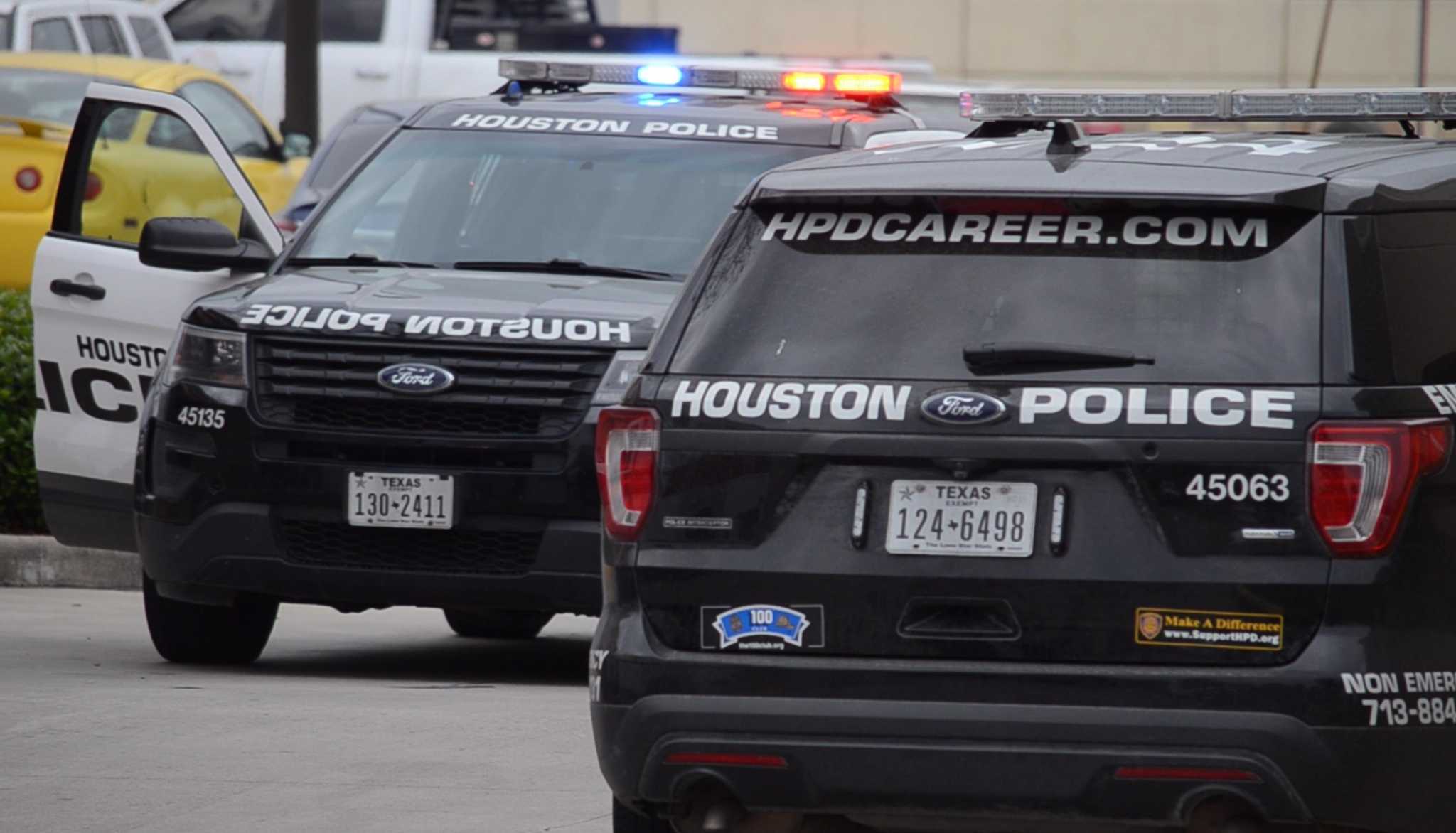 Man killed, 2 wounded in pair of Houston shootings