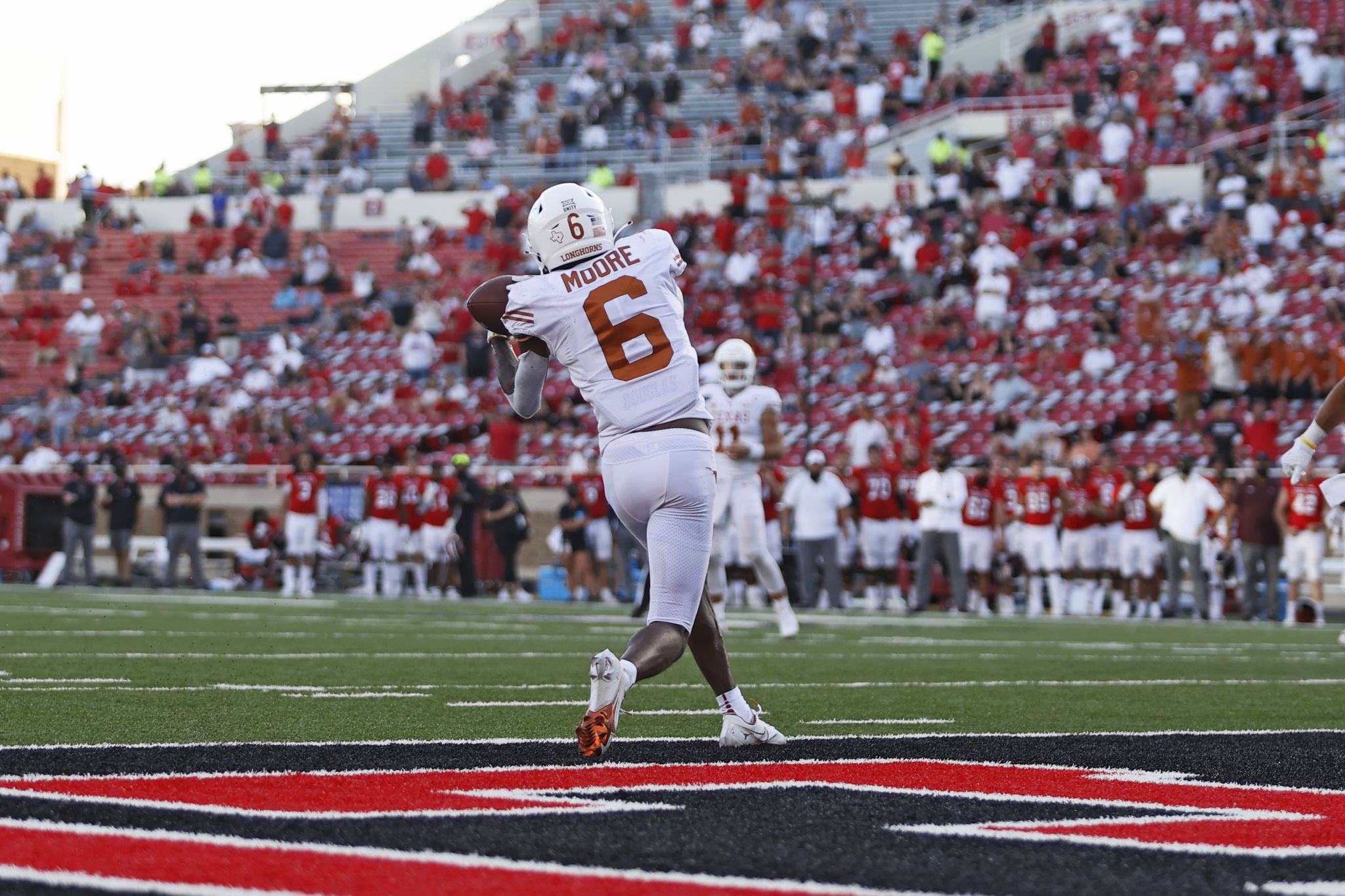 WR Josh Moore looks like Longhorns' newest offensive star