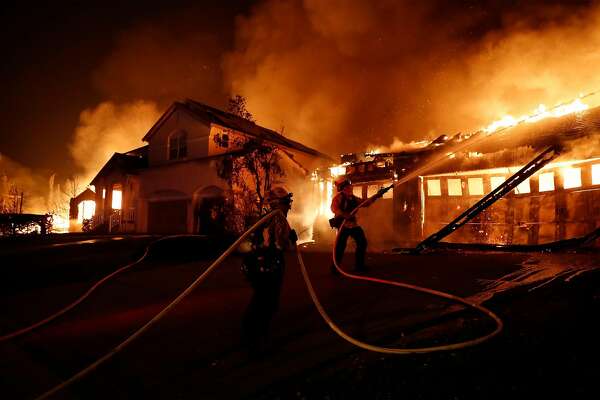 Horrifying Glass Fire Burns Homes With 68 000 From Santa Rosa To Napa Fleeing Sfchronicle Com