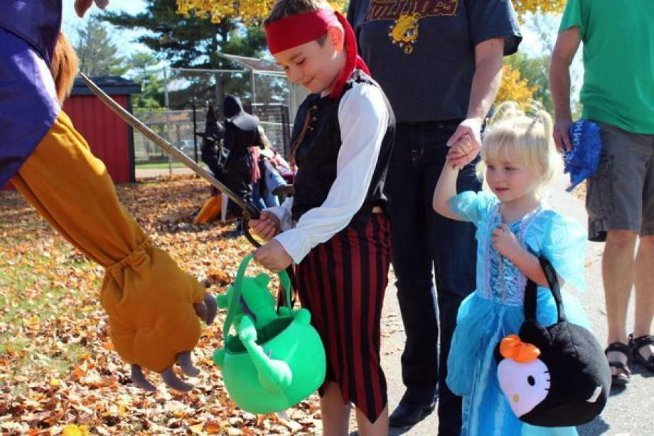Reed City plans Halloween events with candy trail, block party