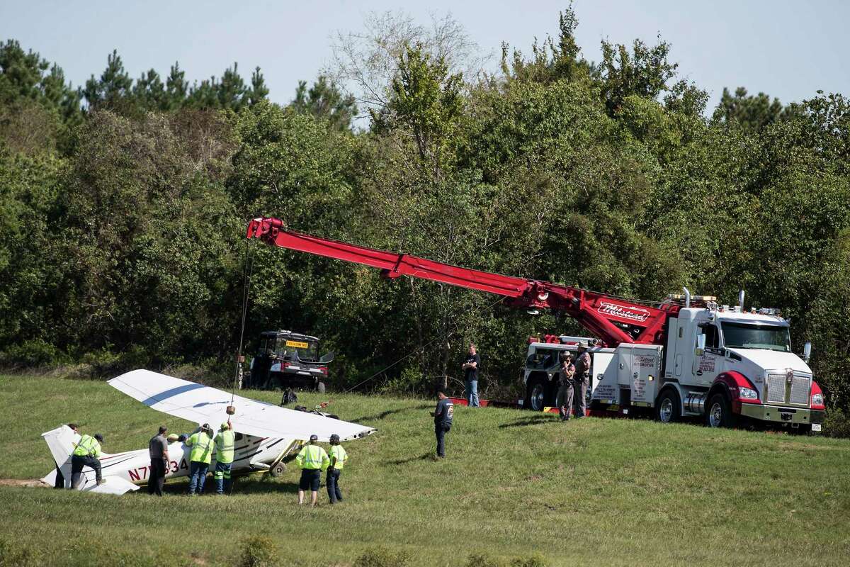 Student Pilot Crashes Into Empty Pond Near Hooks Airport