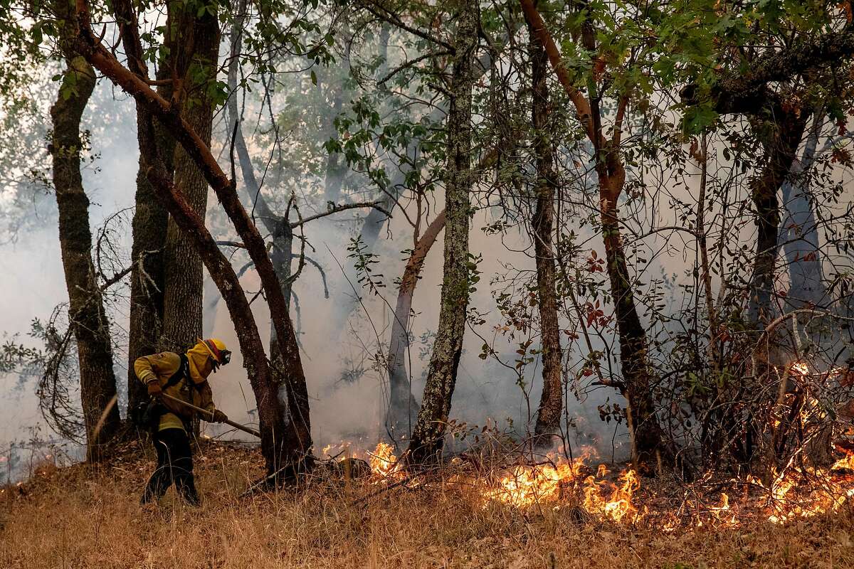 Glass Fire Still Raging Through Calistoga, Napa Valley And Santa Rosa 