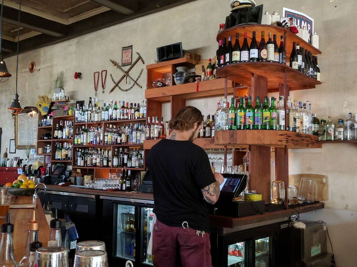 Starline Social Club, a popular venue, restaurant and bar in Uptown Oakland, is up for sale.