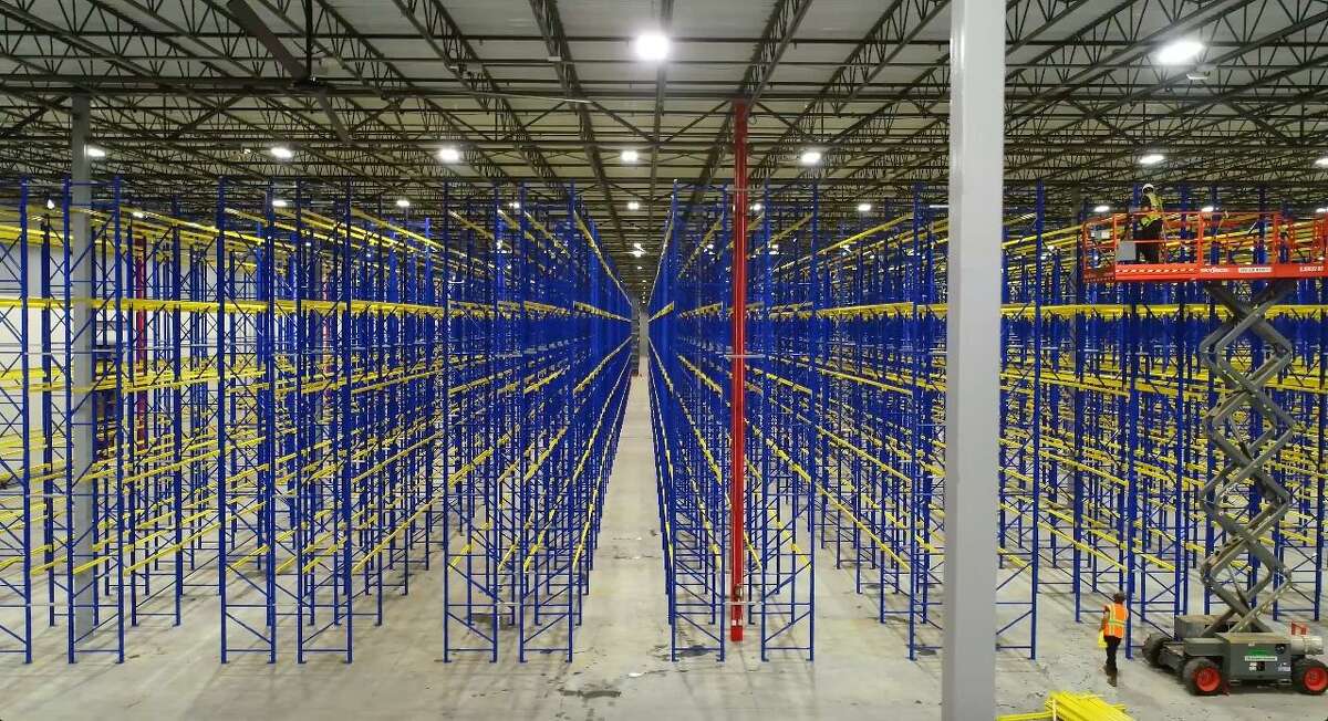Baker Industrial Supply, a Houston-based supplier of racking systems and other storage solutions, completed a project at a new 250,000-square-foot distribution center in Spartanburg, S.C. for a global sports apparel and equipment company.