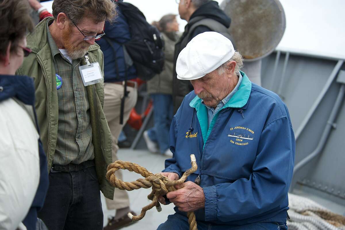 Requiem at edge of Pacific sends 2 old salts sailing into eternity