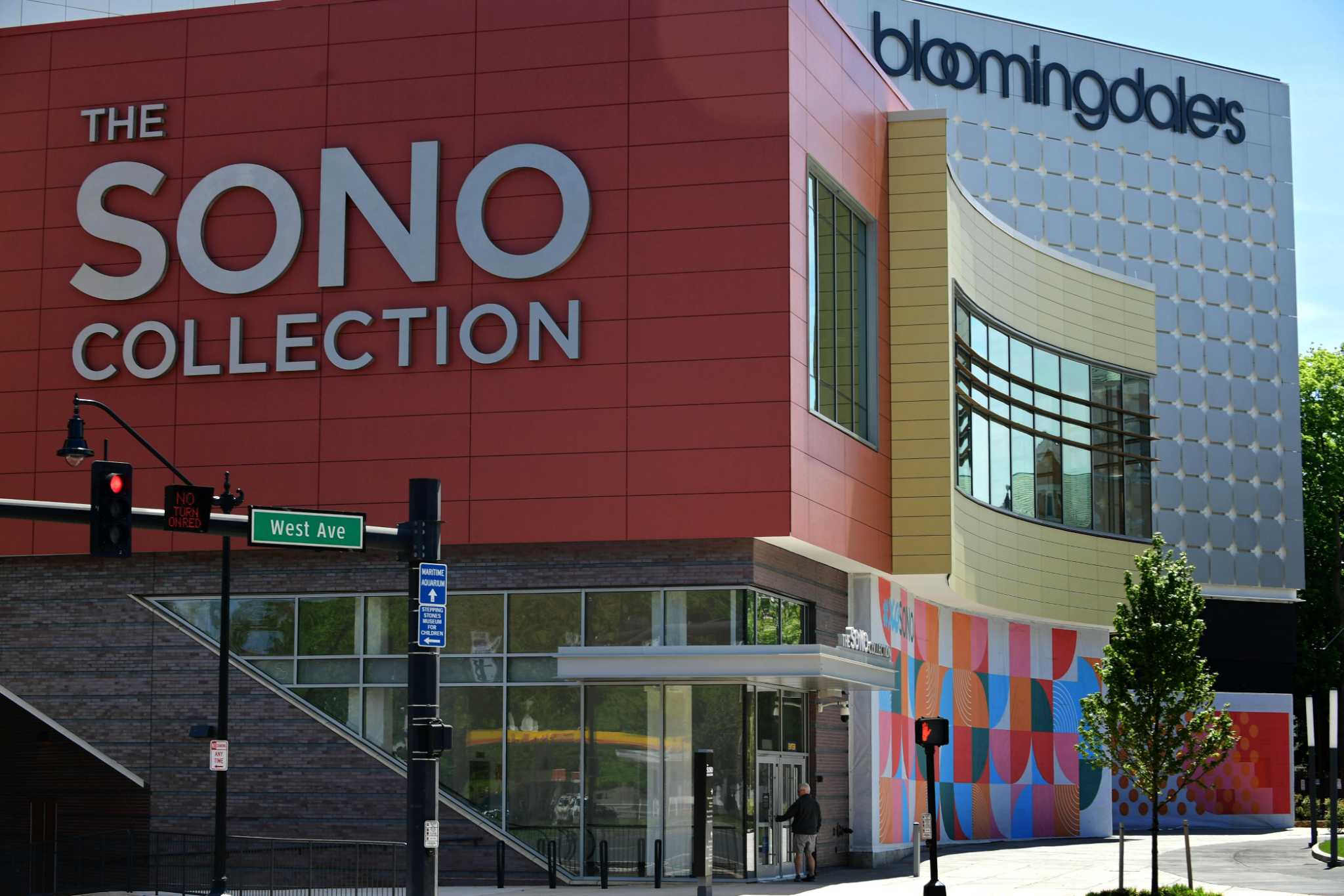 Bloomingdale's Opens New Store In The SoNo Collection