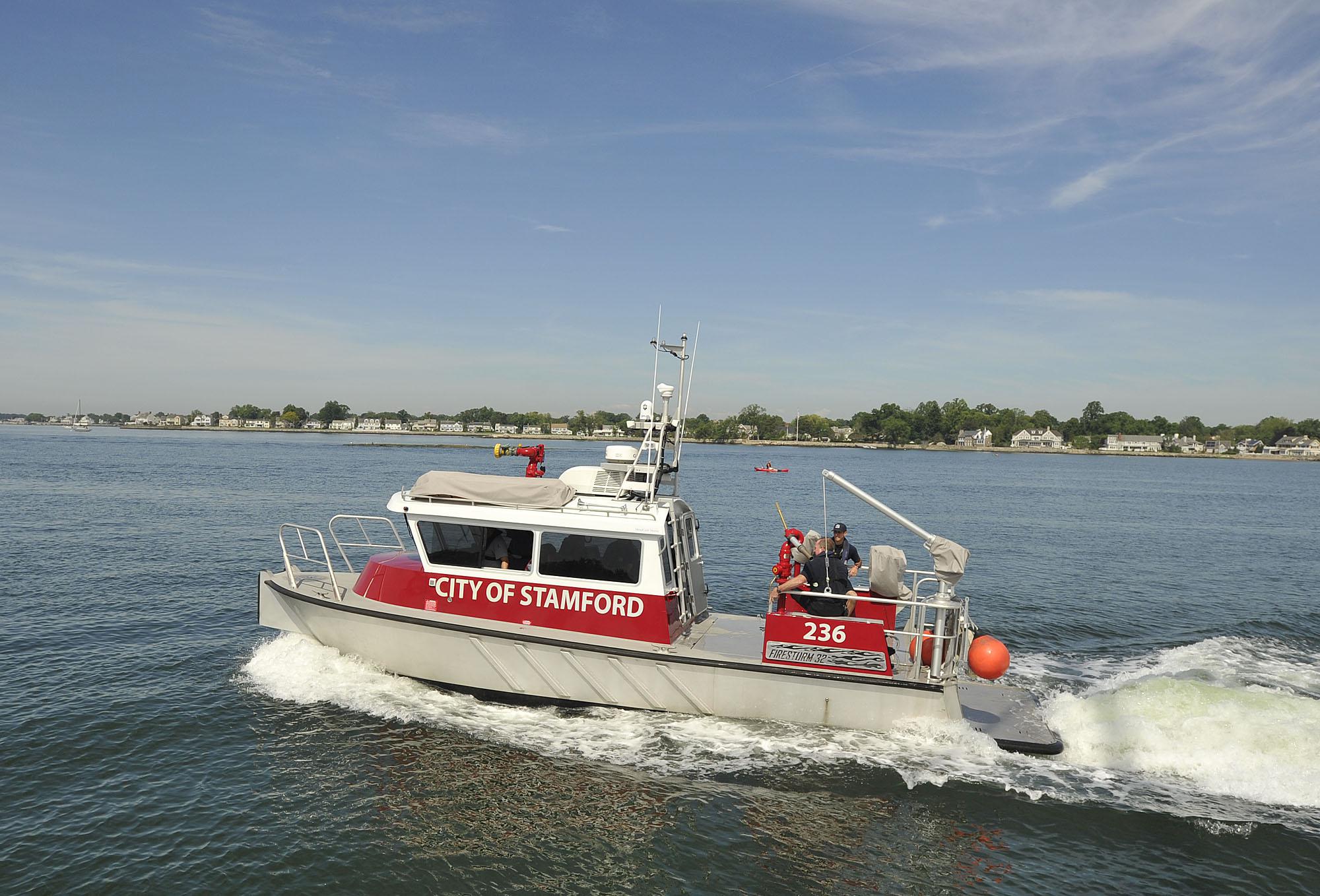 DEEP IDs Norwalk man, 67, who died after falling off boat in Stamford Harbor