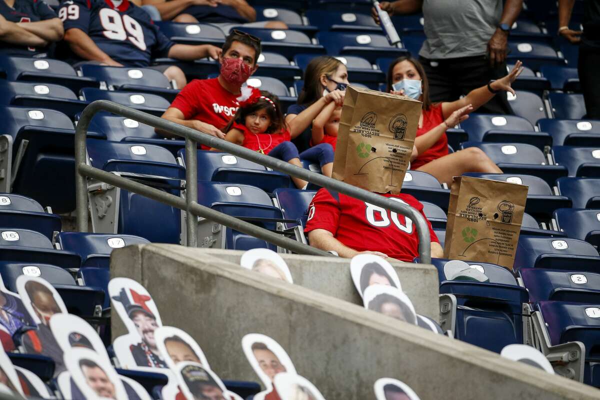 Here's what it was like being one of 12,000 fans at the Texans game