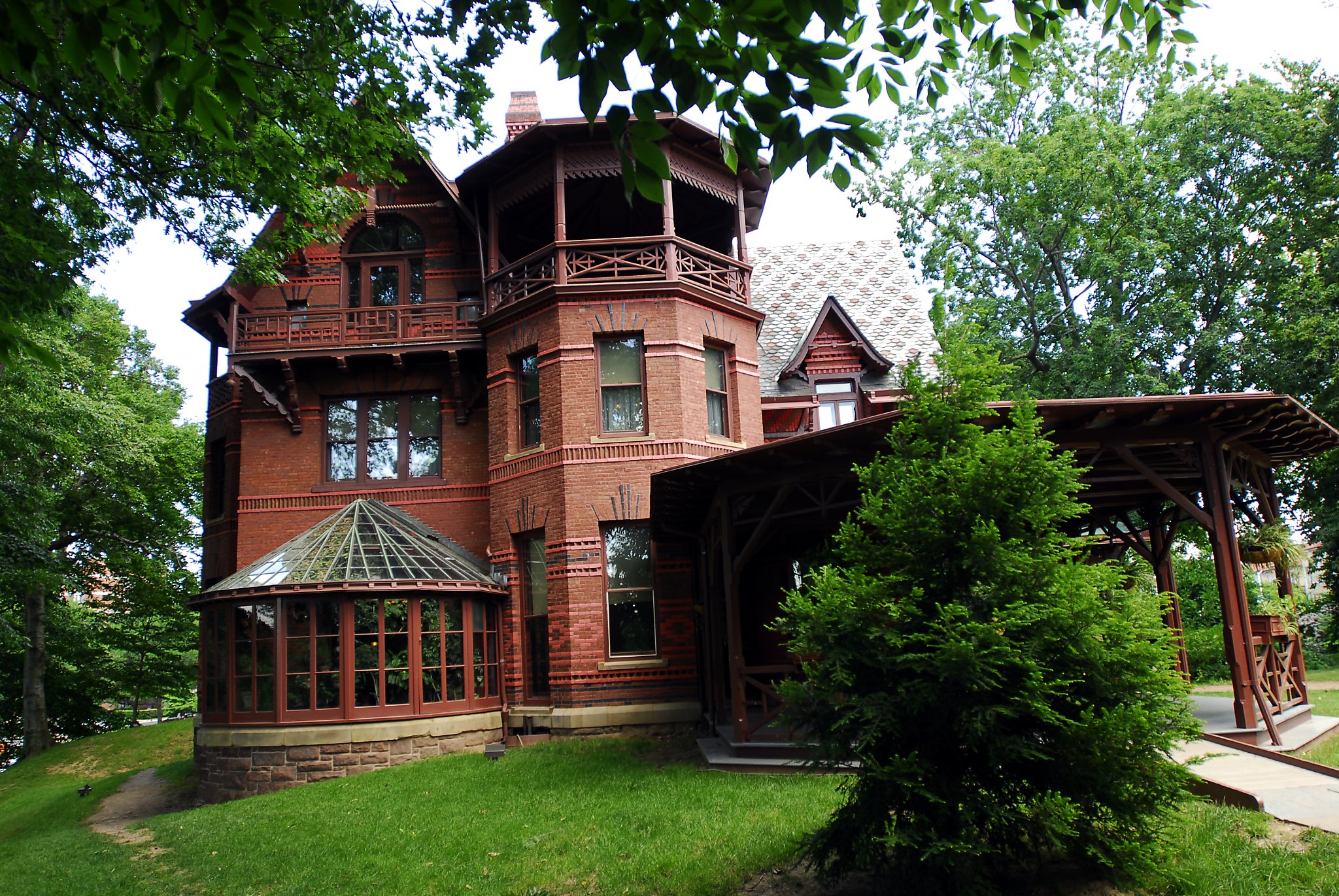 Five ‘haunted’ locations in Hartford that are open to visitors