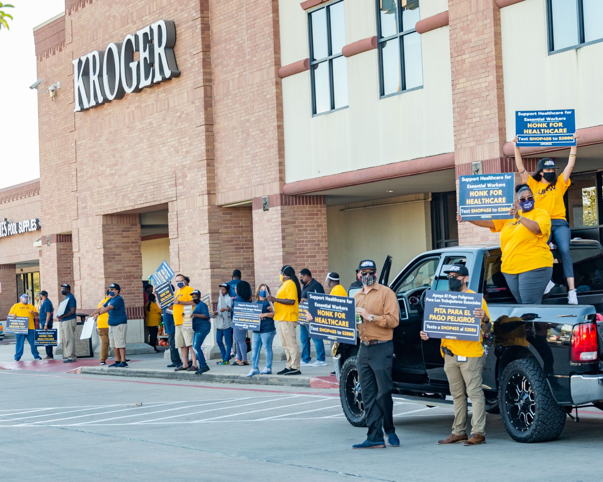 Union workers protest Kroger for hazard pay insurance changes