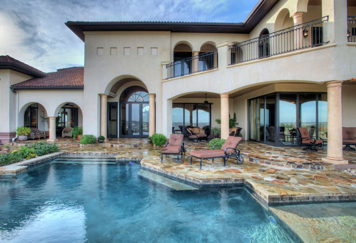 Texas Hill Country Estate Set for October 27th Auction