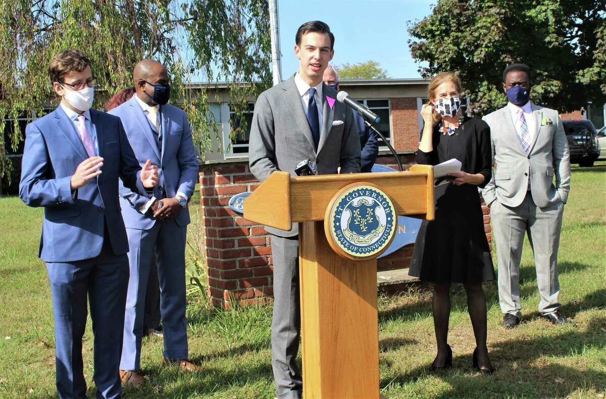 From left, state Sen. Matt Lesser, D-Middletown, Superintendent of Schools Michael Conner, Middletown Mayor Ben Florsheim, Lt. Gov. Susan Bysiewicz, and state Rep. Quentin Phipps, D-Middletown, spoke Wednesday, praising the Bond Commission’s distribution of $1.08 million to the district, among 33 Alliance Grant communities in Connecticut.