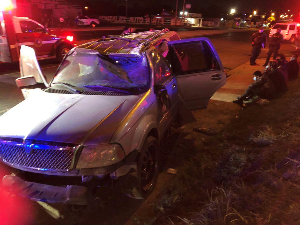 Human smuggling attempt ends in rollover crash in south Laredo