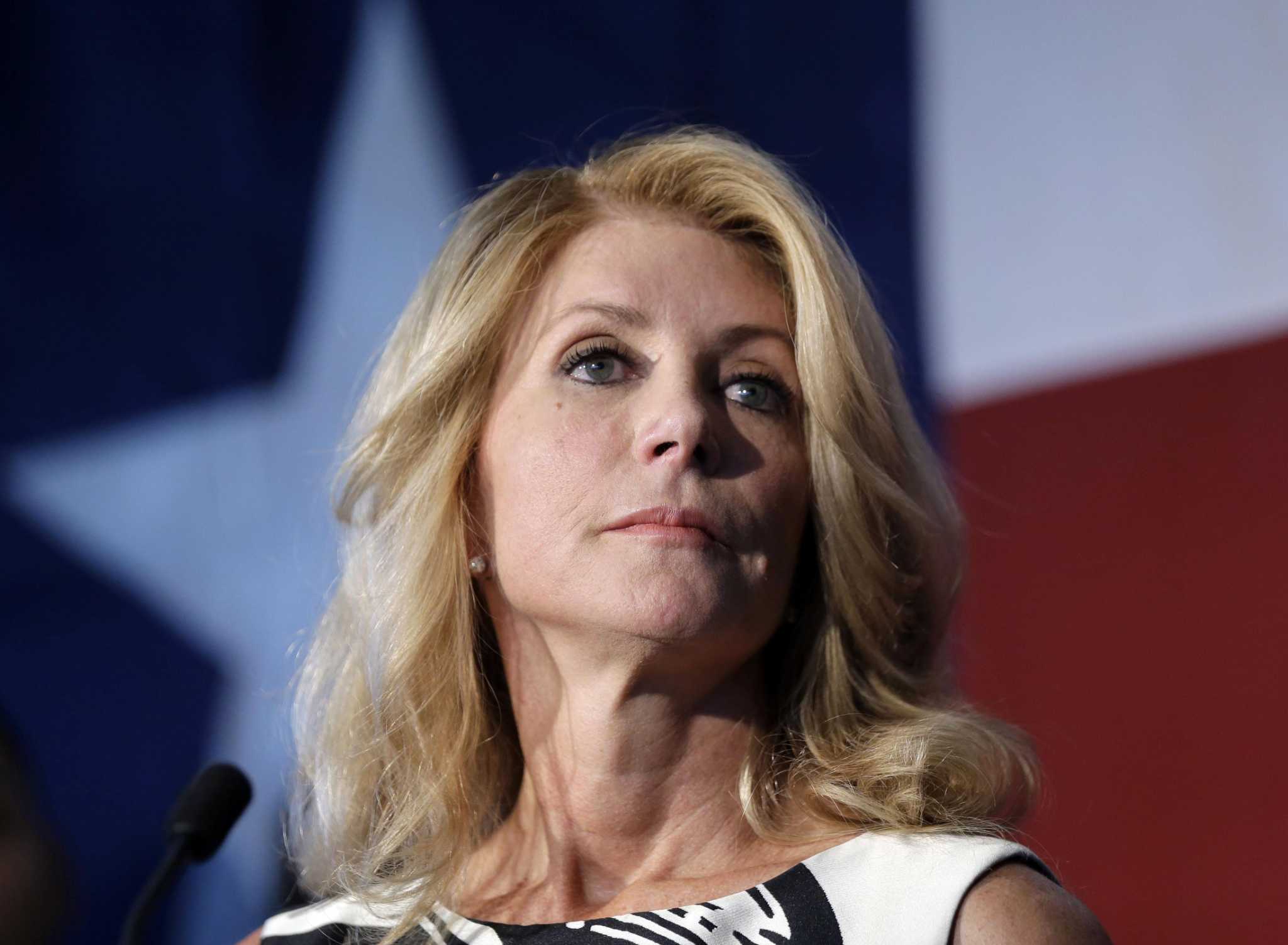 Wendy Davis files latest challenge to Texas abortion law - Vimarsana News