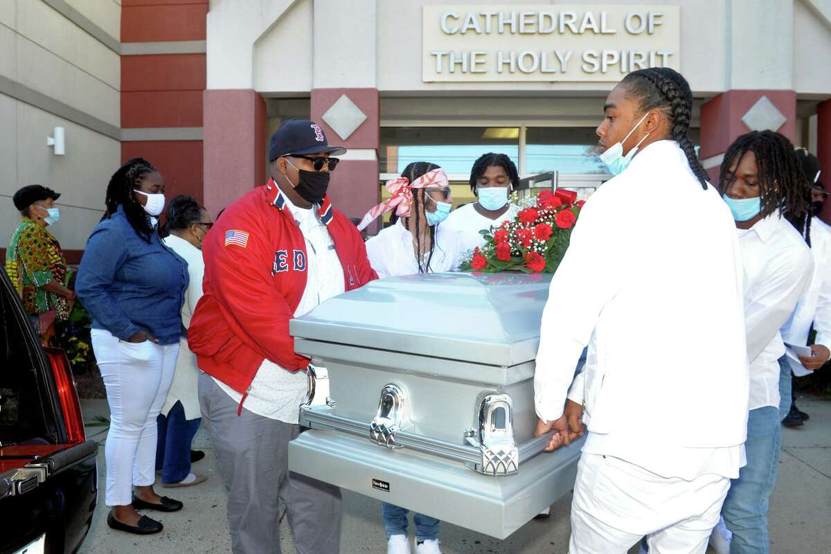Hundreds attend funeral for Bridgeport shooting victim Nyair Nixon