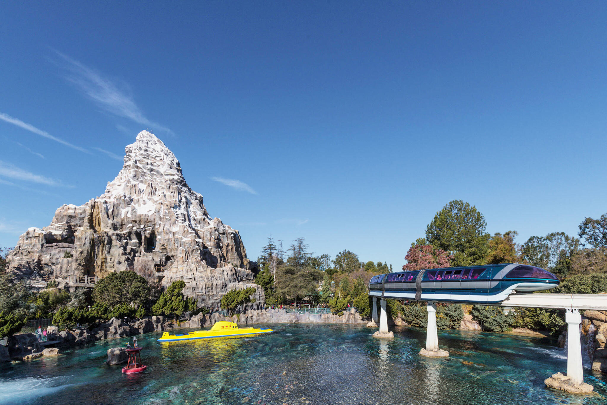 why-the-rides-at-disneyland-are-still-running-in-a-closed-park