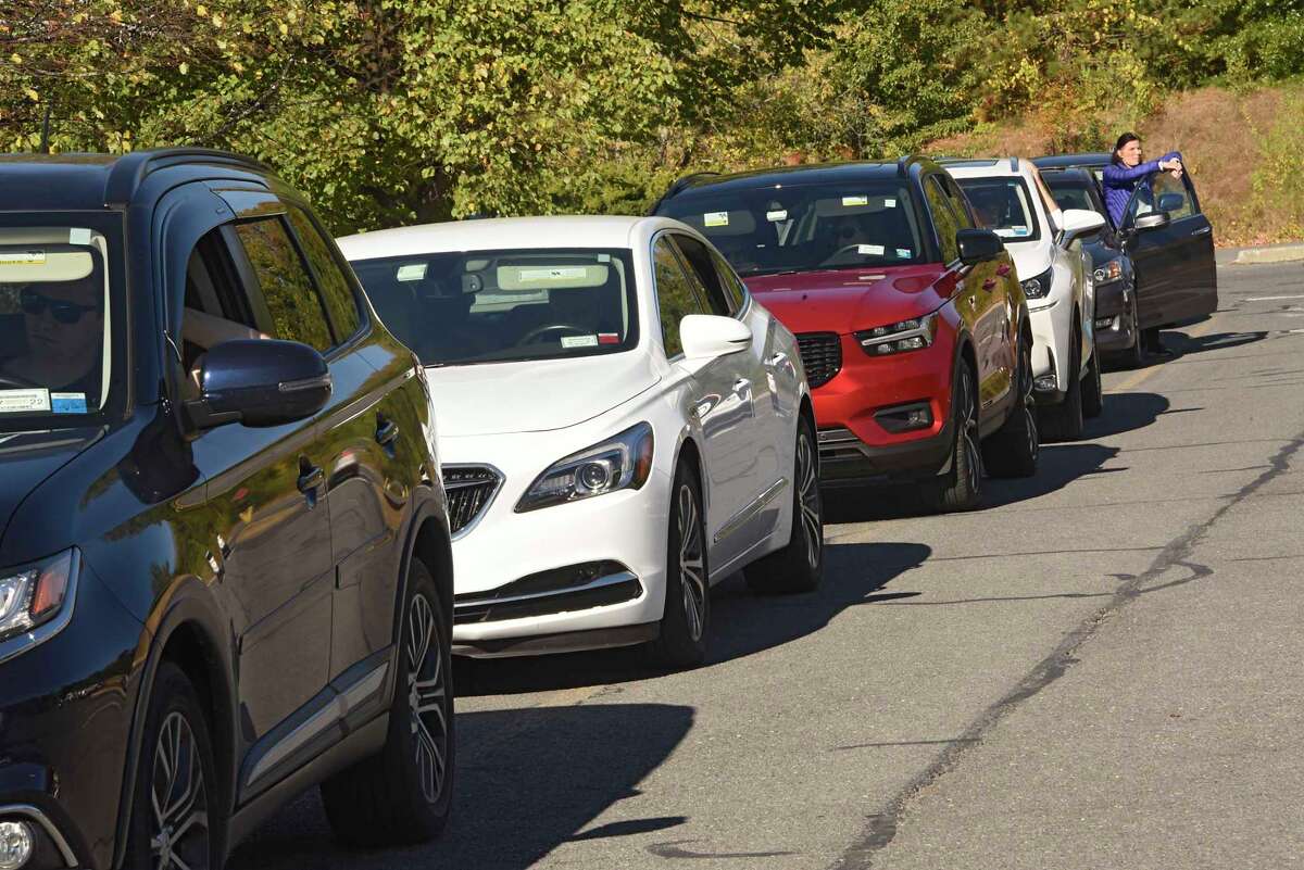 National Grid to hand out dry ice Friday night, Saturday