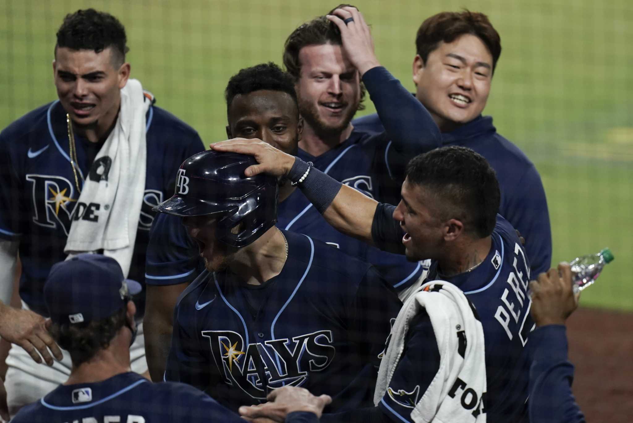 aroldis chapman shirt