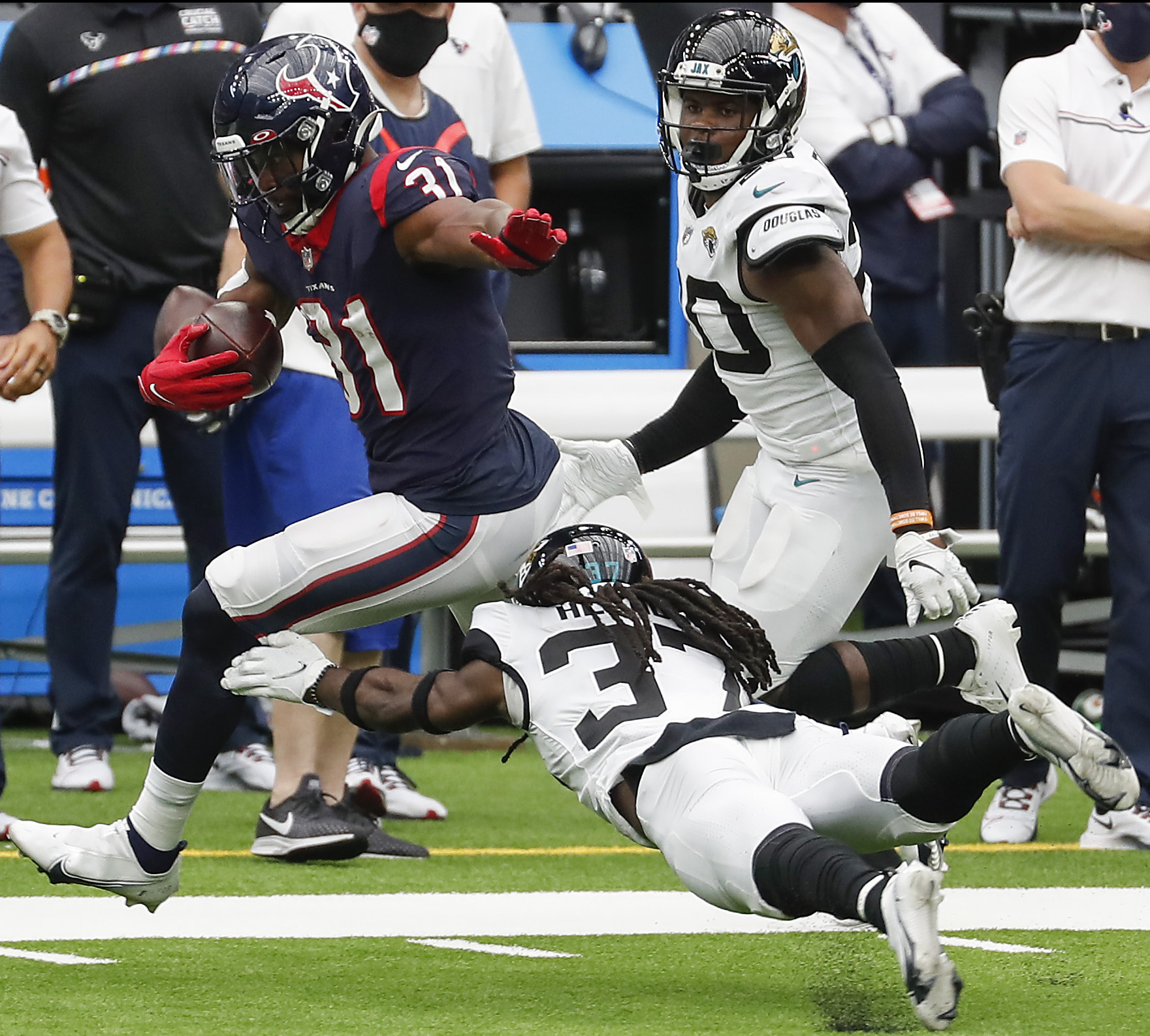 Jacksonville Jaguars rout Houston Texans at NRG Stadium