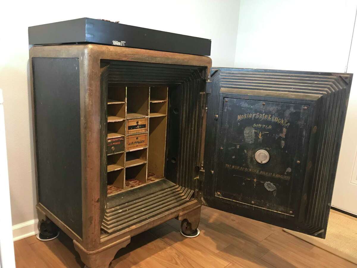 Safe at home Sutherland Springsarea couple using pandemic to restore past