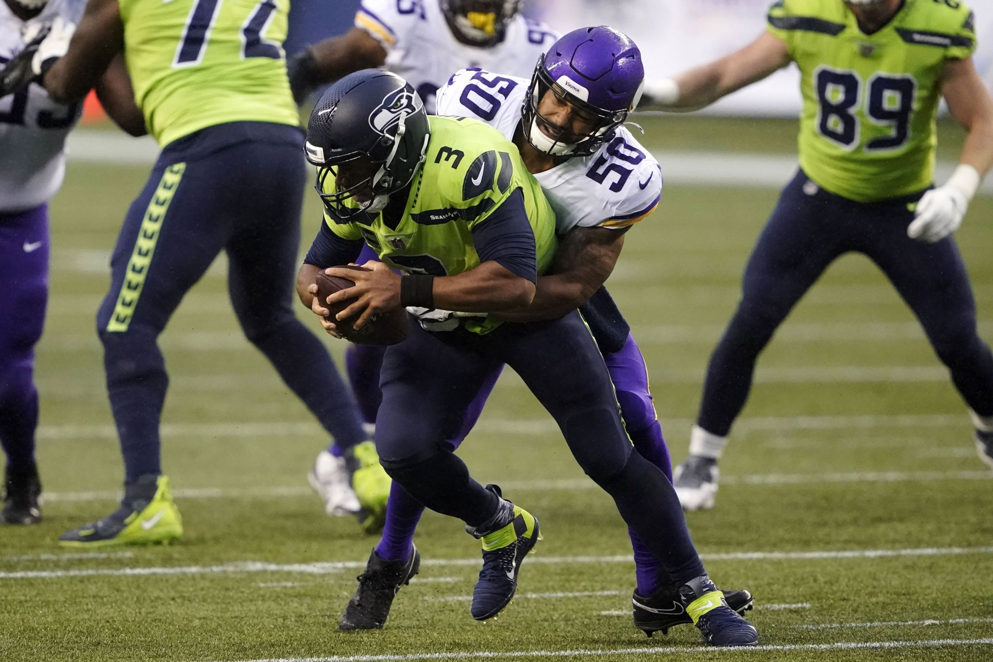 Seahawks take winding route to reach 3-1, but show off their potential  getting to the mark