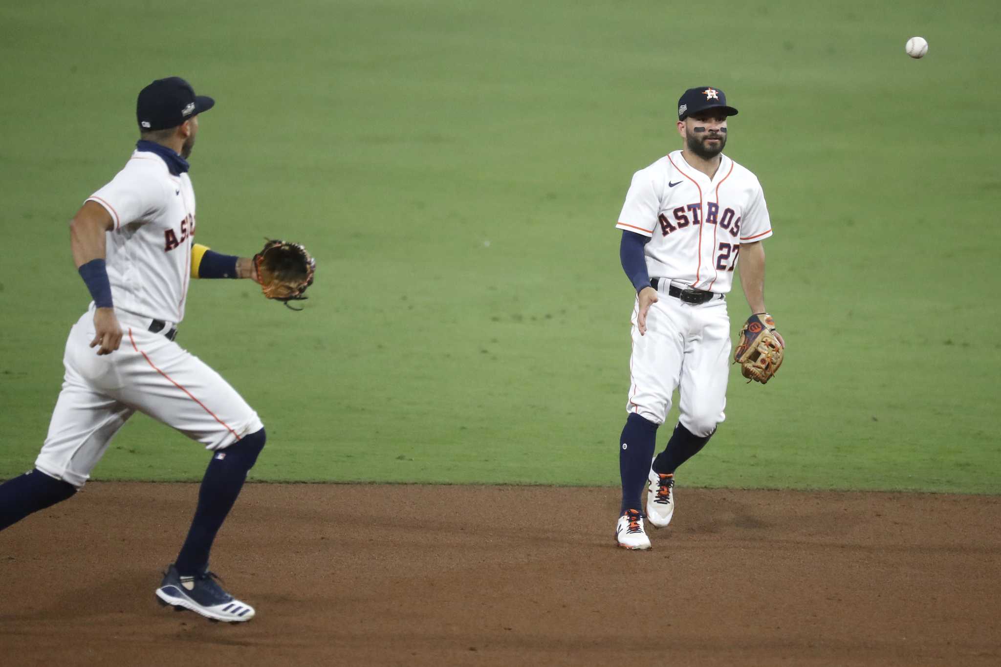 Astros: Jose Altuve on the verge of returning and effect on Dubón