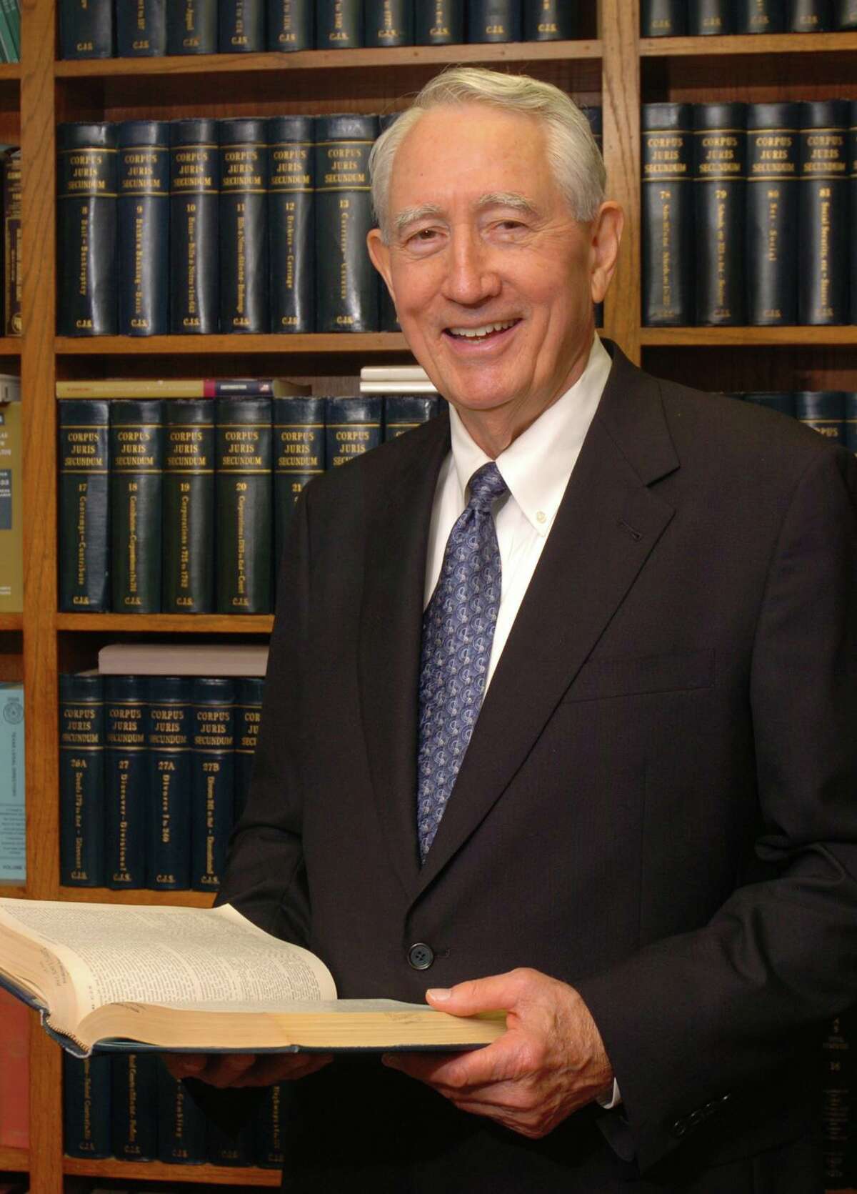 Conroe attorney Mickey Deison died on Tuesday at age 89.
