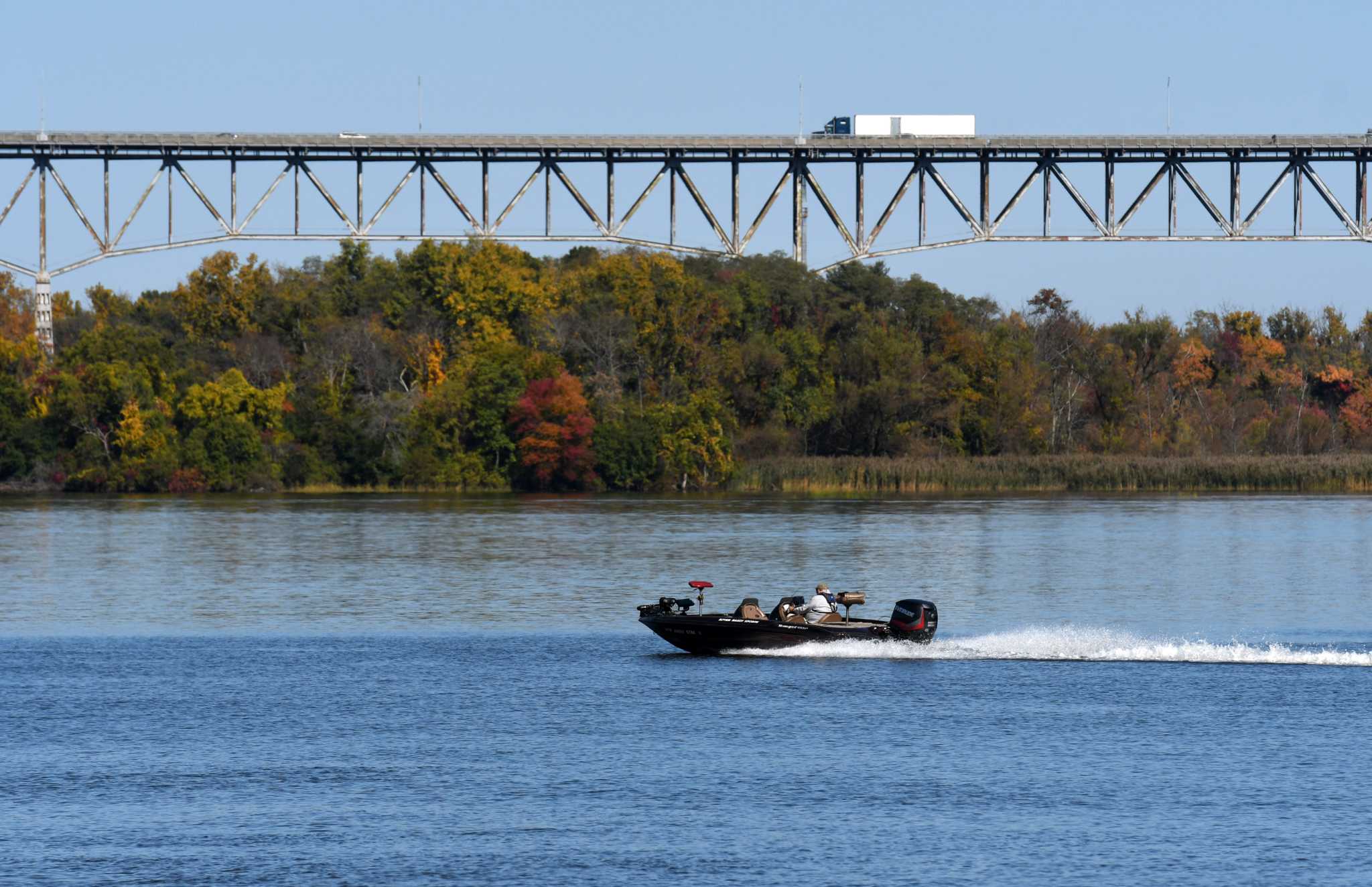 Driver's nightmare: Crashes, breakdown slow traffic on Rip Van Winkle Bridge - Vimarsana News