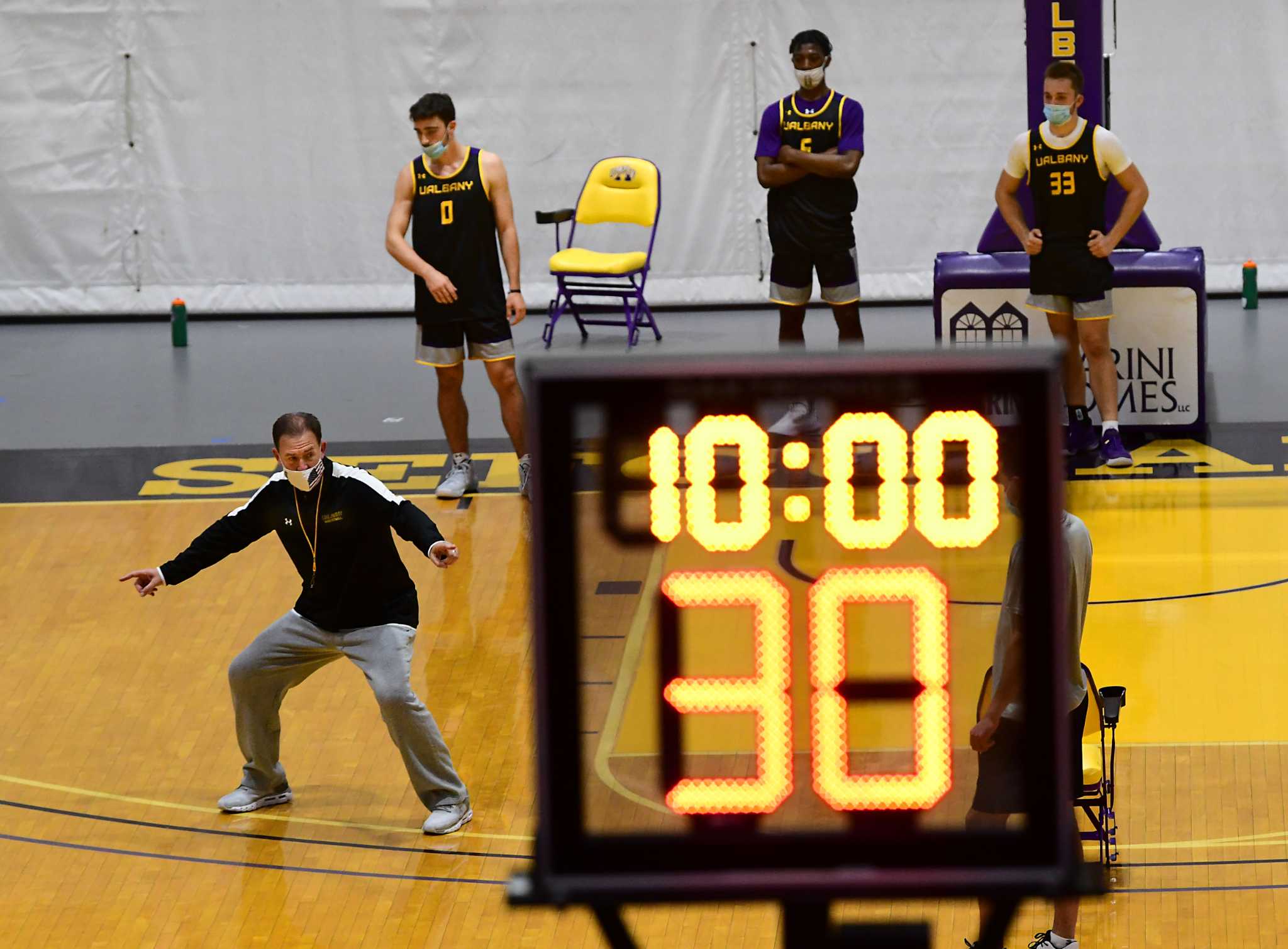 UAlbany basketball teams finally get to hit the court