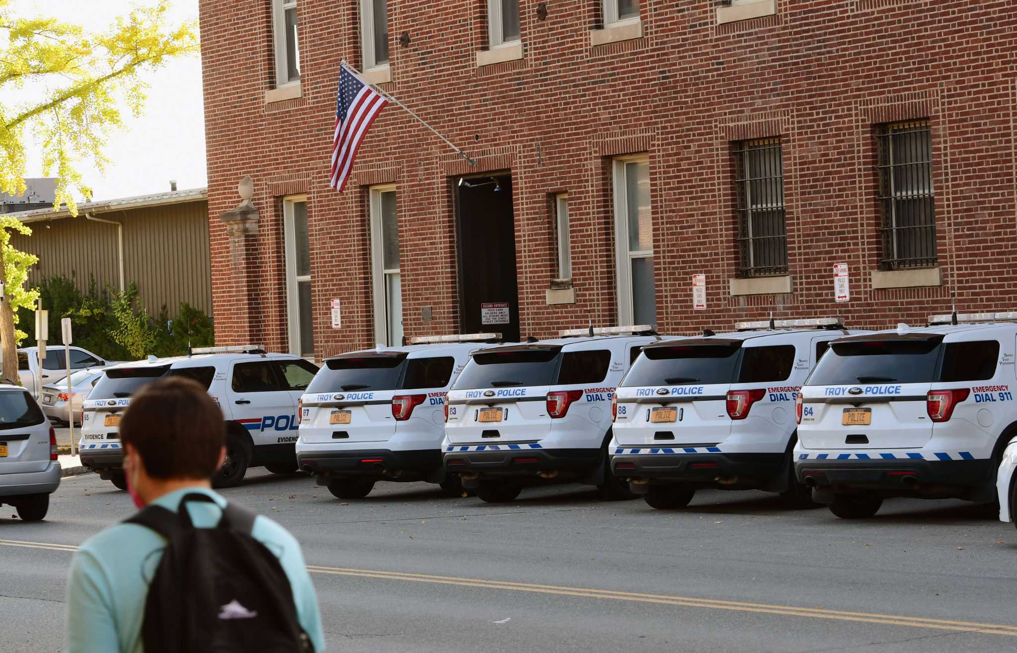 Troy officers cleared of excessive force - Vimarsana News
