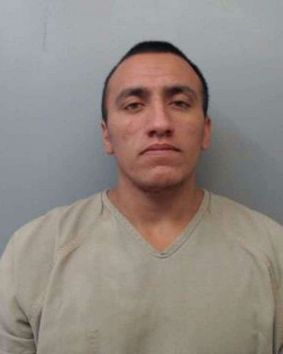 Zapata man sentenced to prison for human smuggling