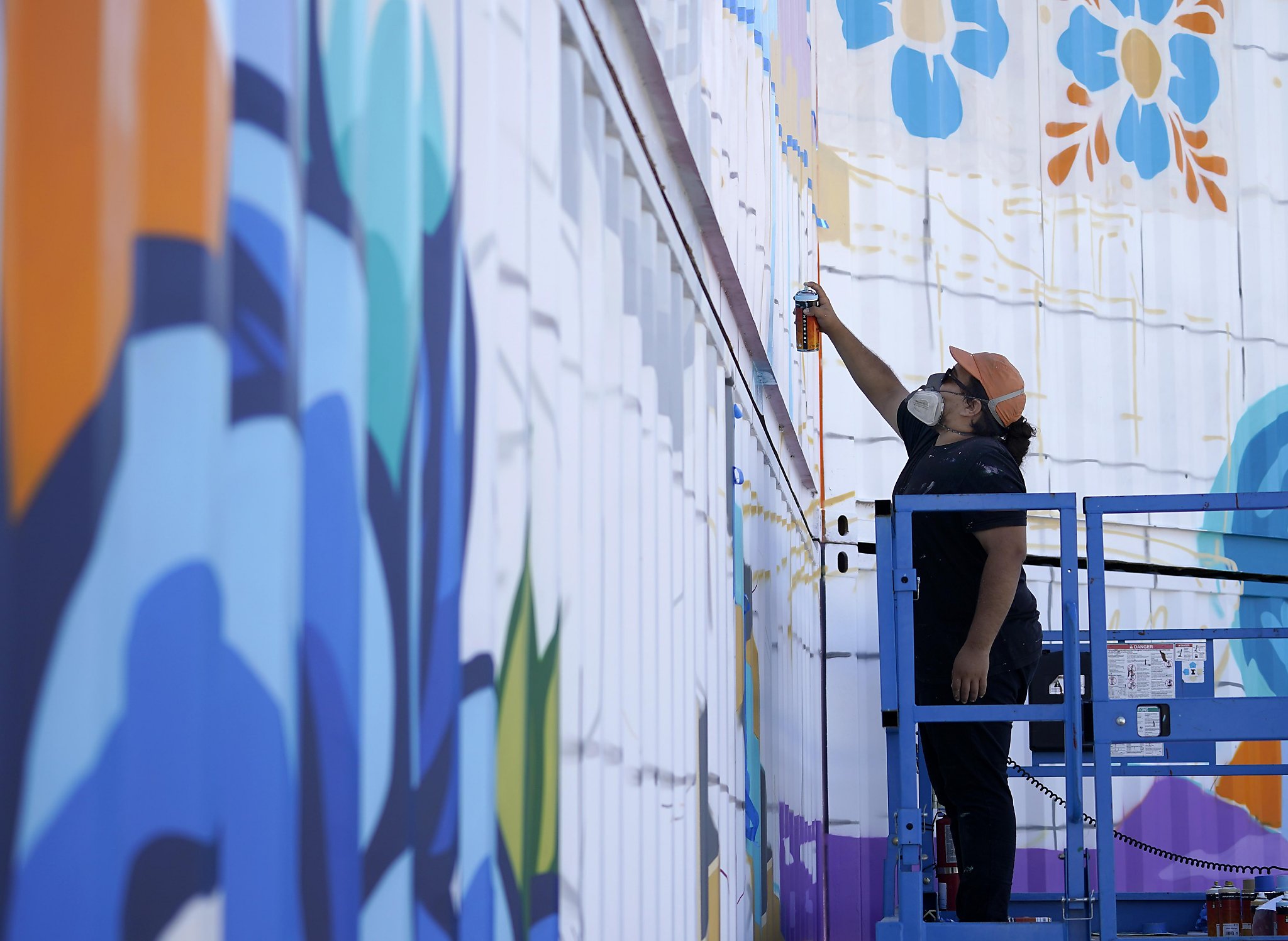 Iconic mural in Houston's Fifth Ward vandalized with racist graffiti