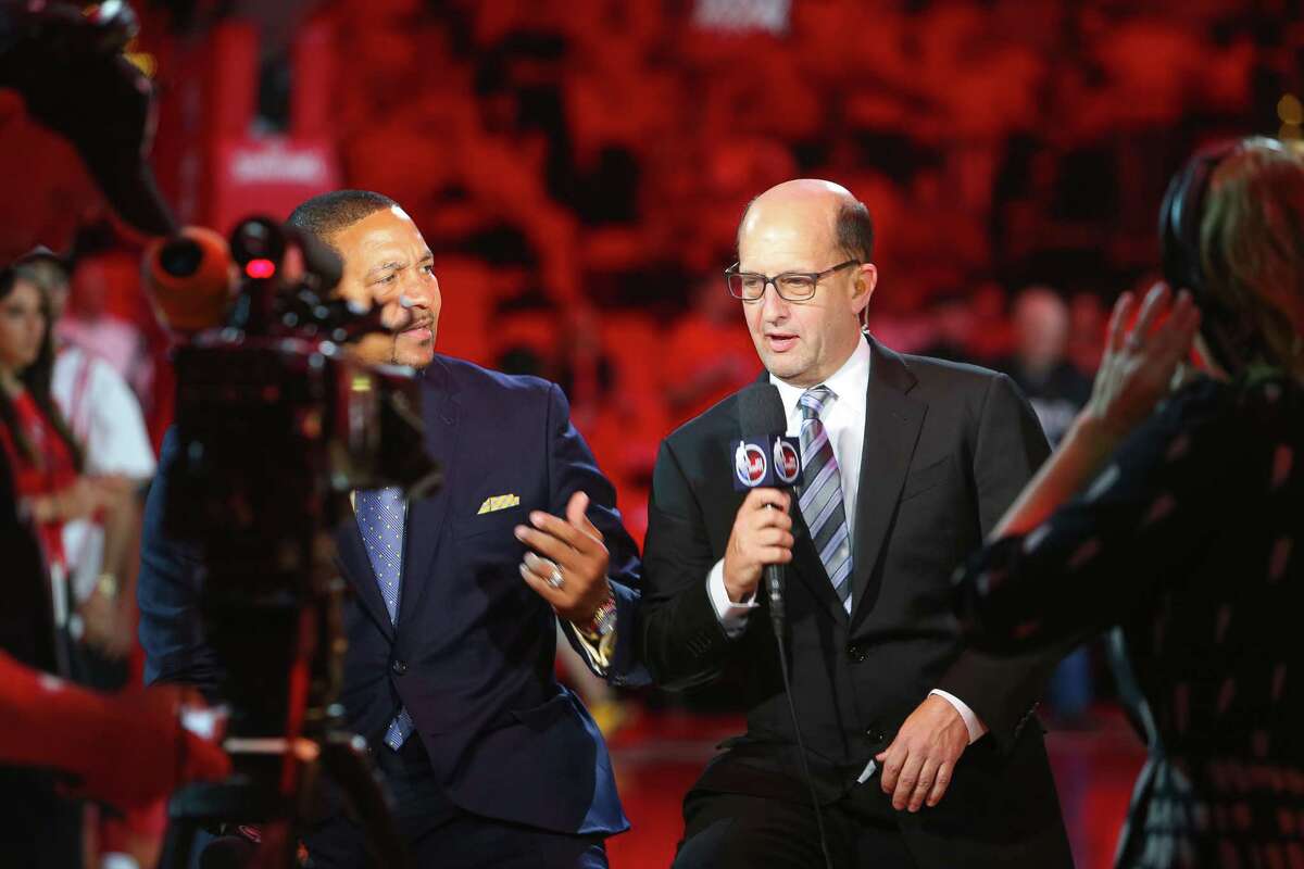 ESPN's Jeff Van Gundy (right) will be alongside fellow analyst Mark Jackson for Friday's Mavericks-Lakers game in Los Angeles but otherwise will be calling games from his Houston home amid the coronavirus pandemic.