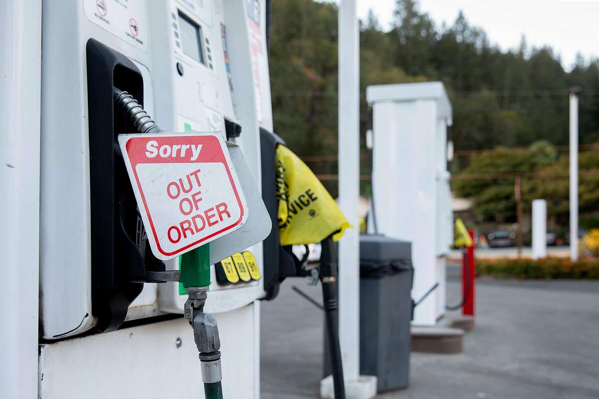 PG&E ‘Essentially all’ customers regain power, but new redflag