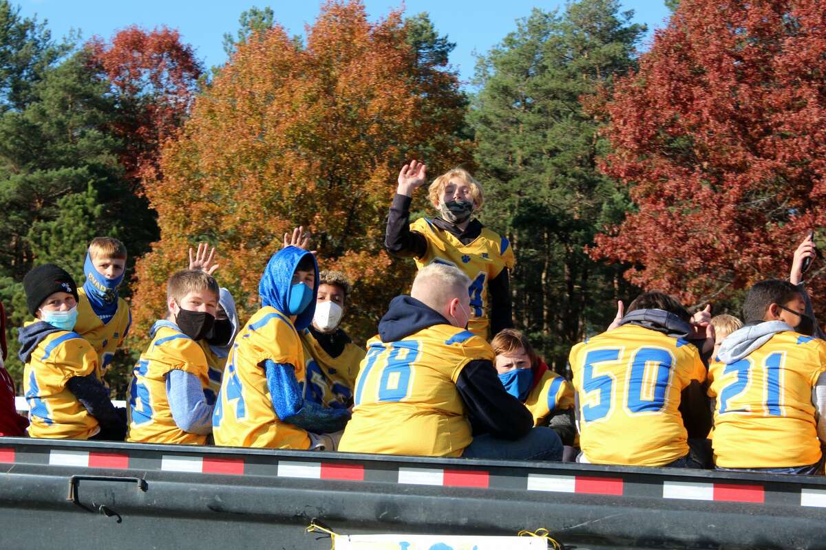 Wildcat pride Evart celebrates with parade