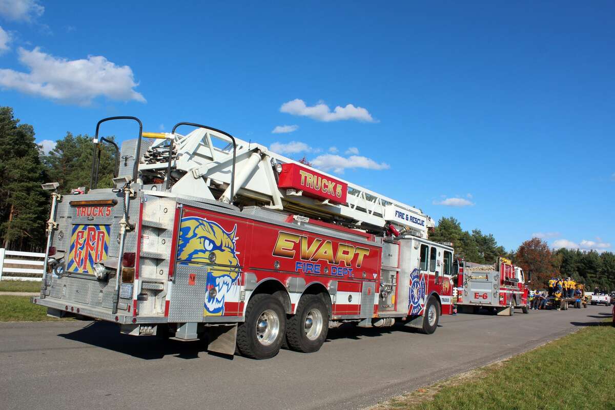 Wildcat pride Evart celebrates with parade