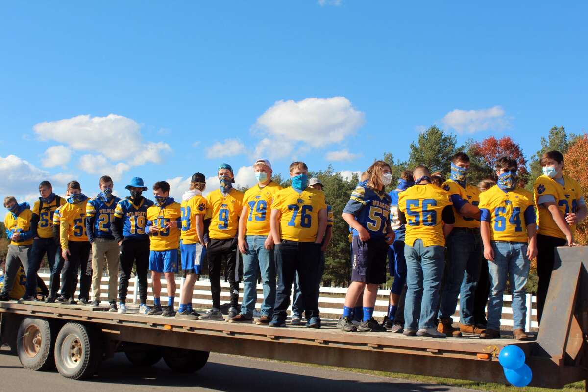 Wildcat pride Evart celebrates with parade