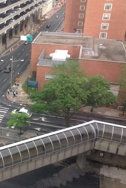 A view to York Street at South Frontage Road in New Haven.