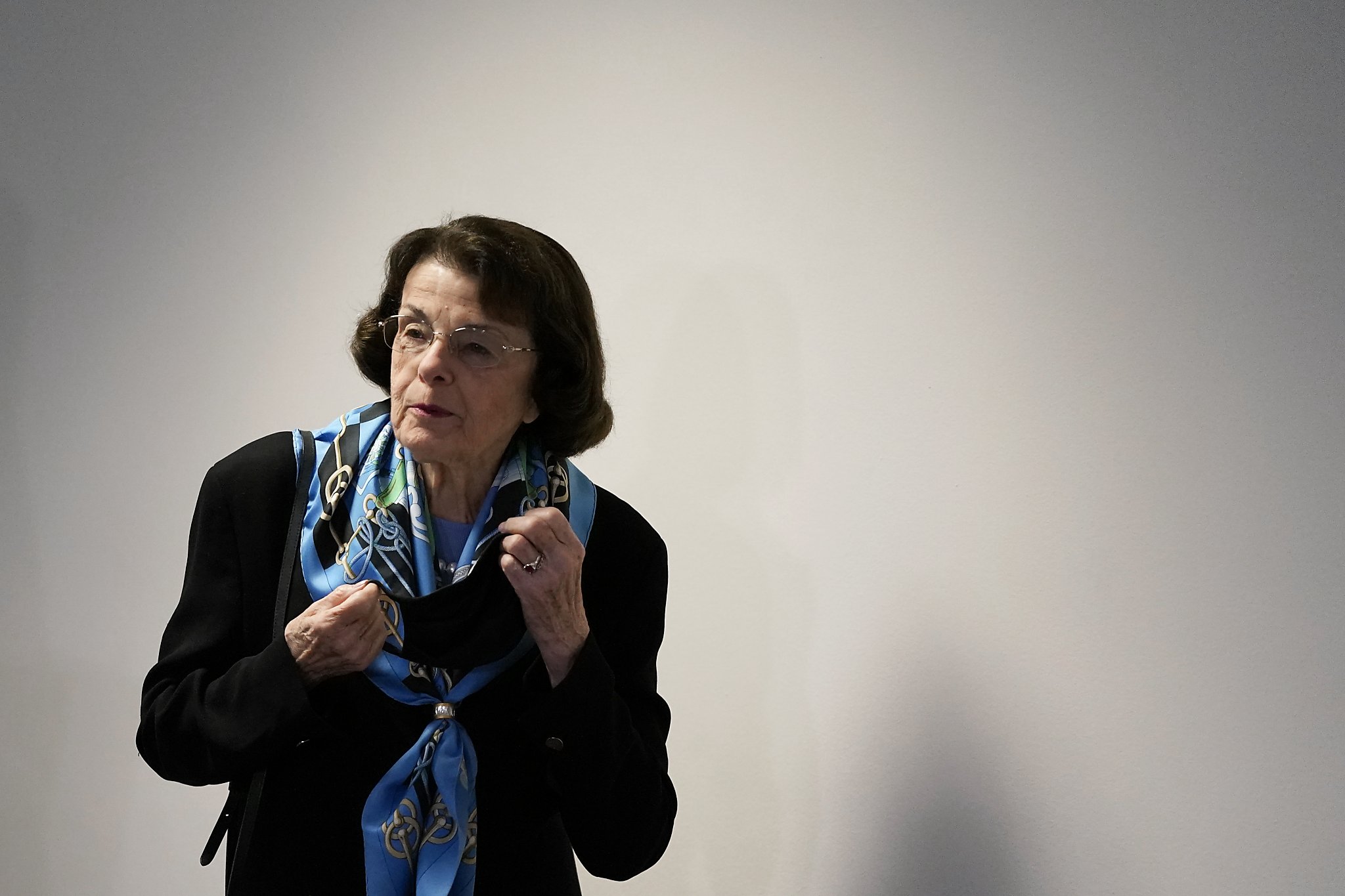 Letters to the Editor: Feinstein should resign from Senate