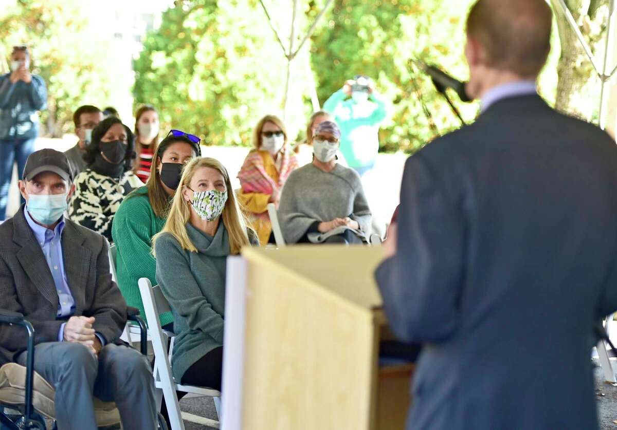 LifeBridge honors Fairfield residents for work on Bridgeport youth program