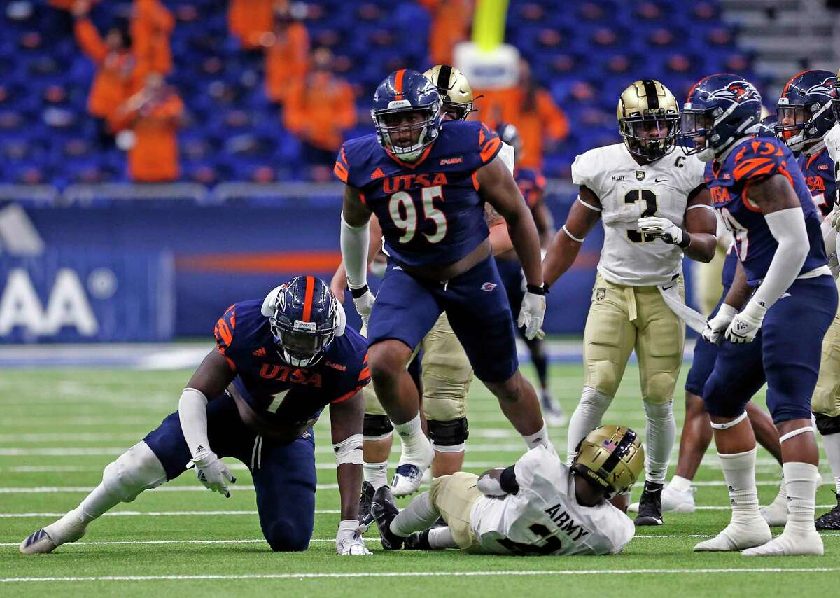 UTSA loses quarterback Lowell Narcisse and the game to Army