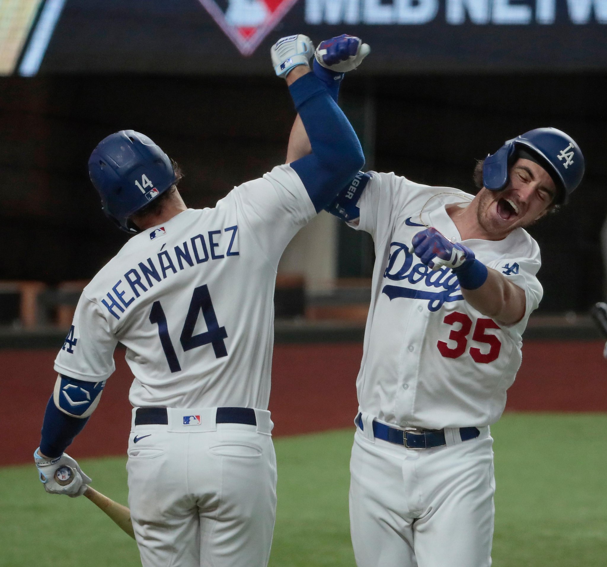 Cody Bellinger's no-doubter completes Dodgers' NLCS comeback over Atlanta