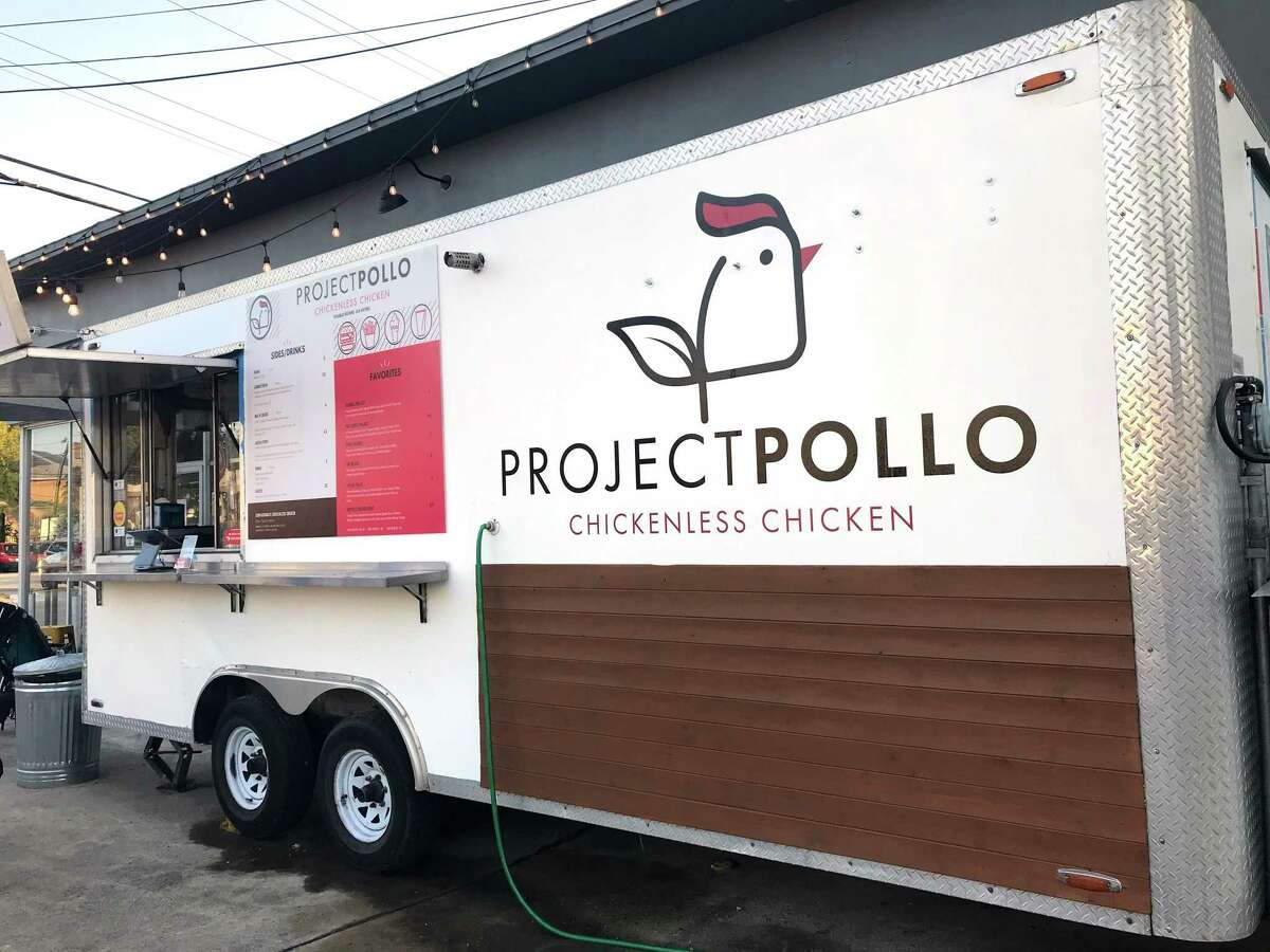 Project Pollo serves vegan fried "chicken" sandwiches and more from a food trailer parked at Roadmap Brewing Co.
