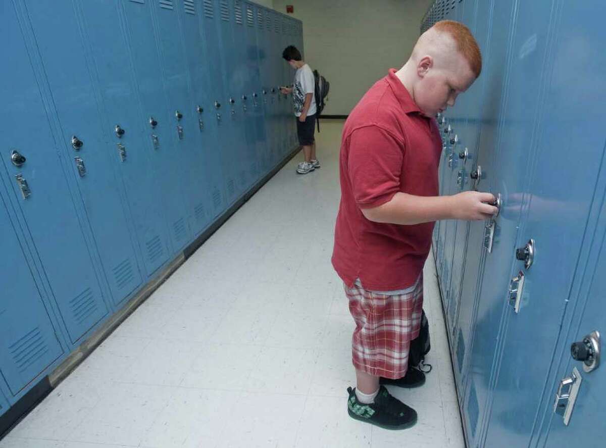 middle school lockers open