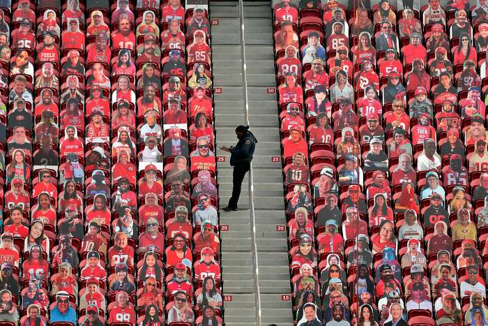 Disappointing': 49ers fans take over BofA Stadium as interest wanes for  losing Panthers