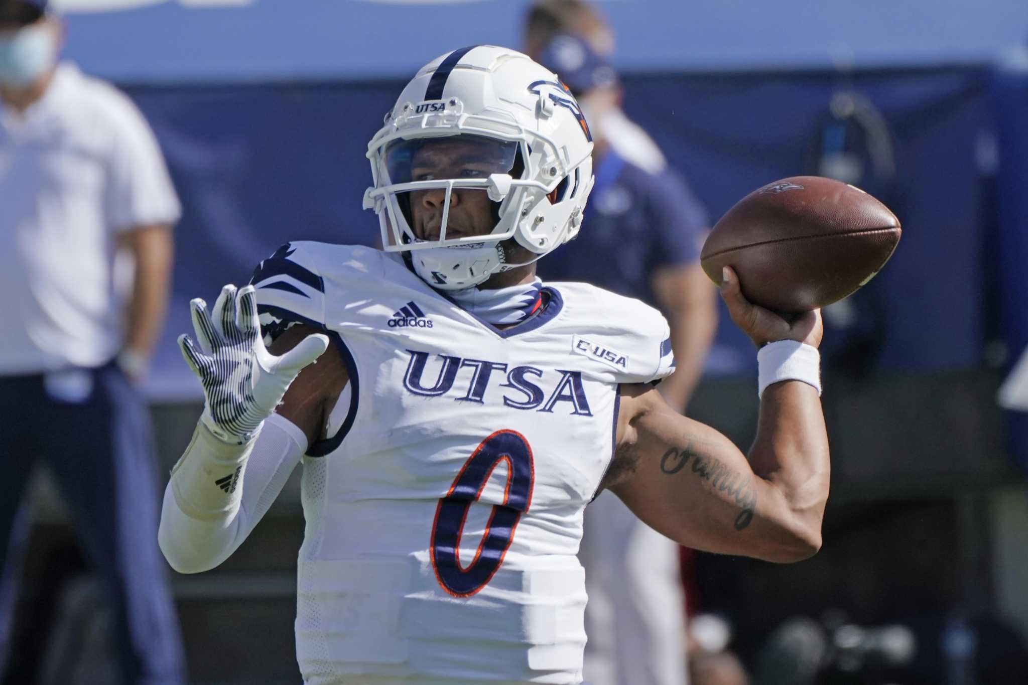 QB Frank Harris to lead UTSA at Cure Bowl, and in 2023