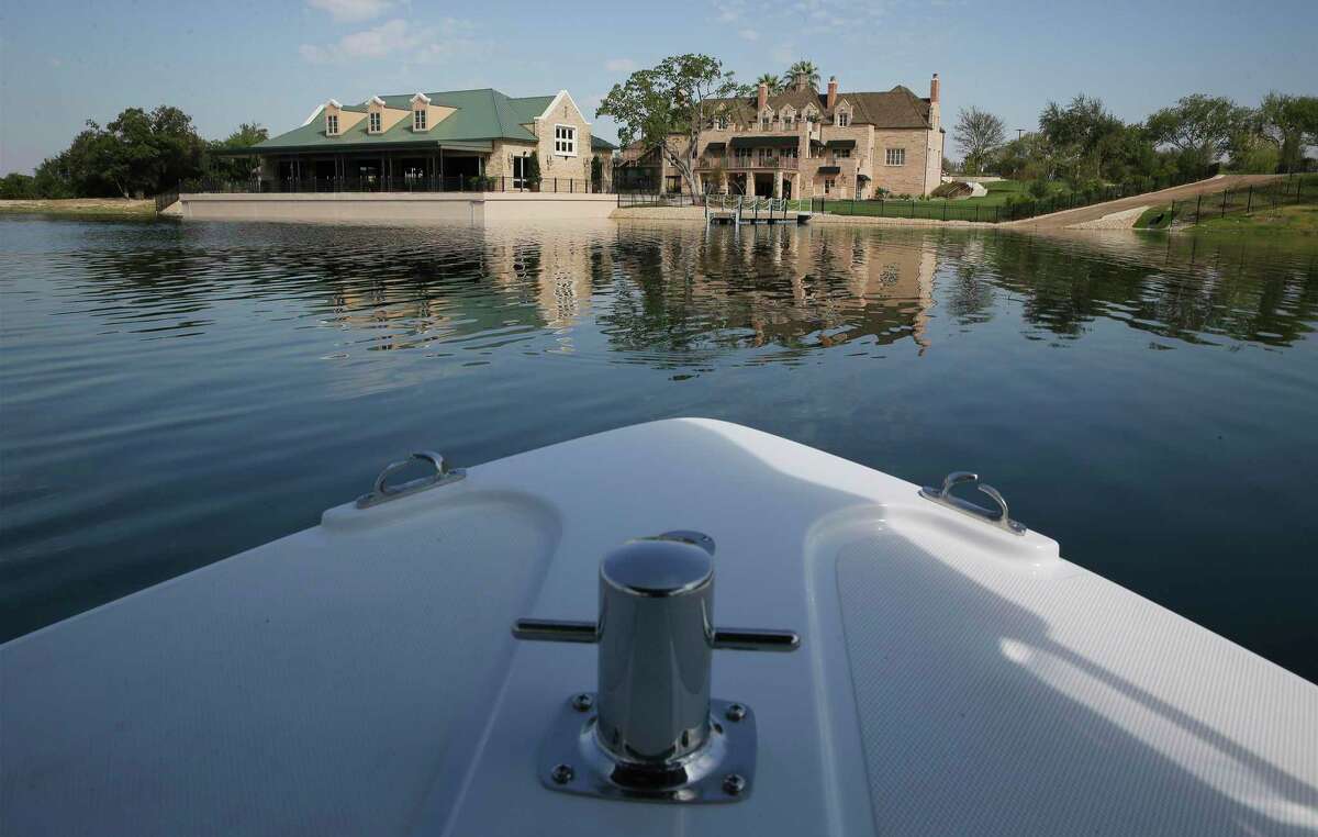 Red Berry Mansion San Antonio