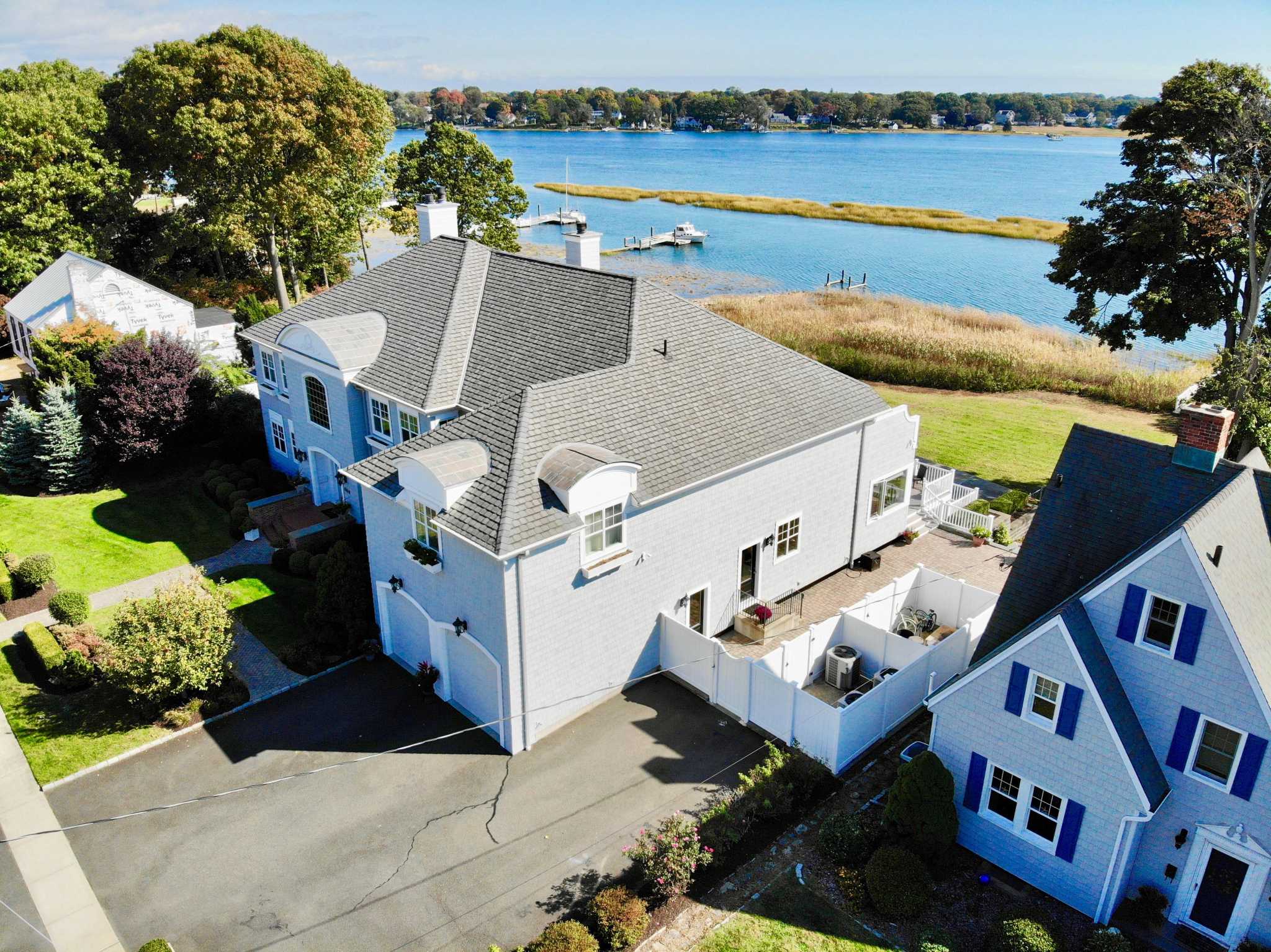 On the market CT homes on the river