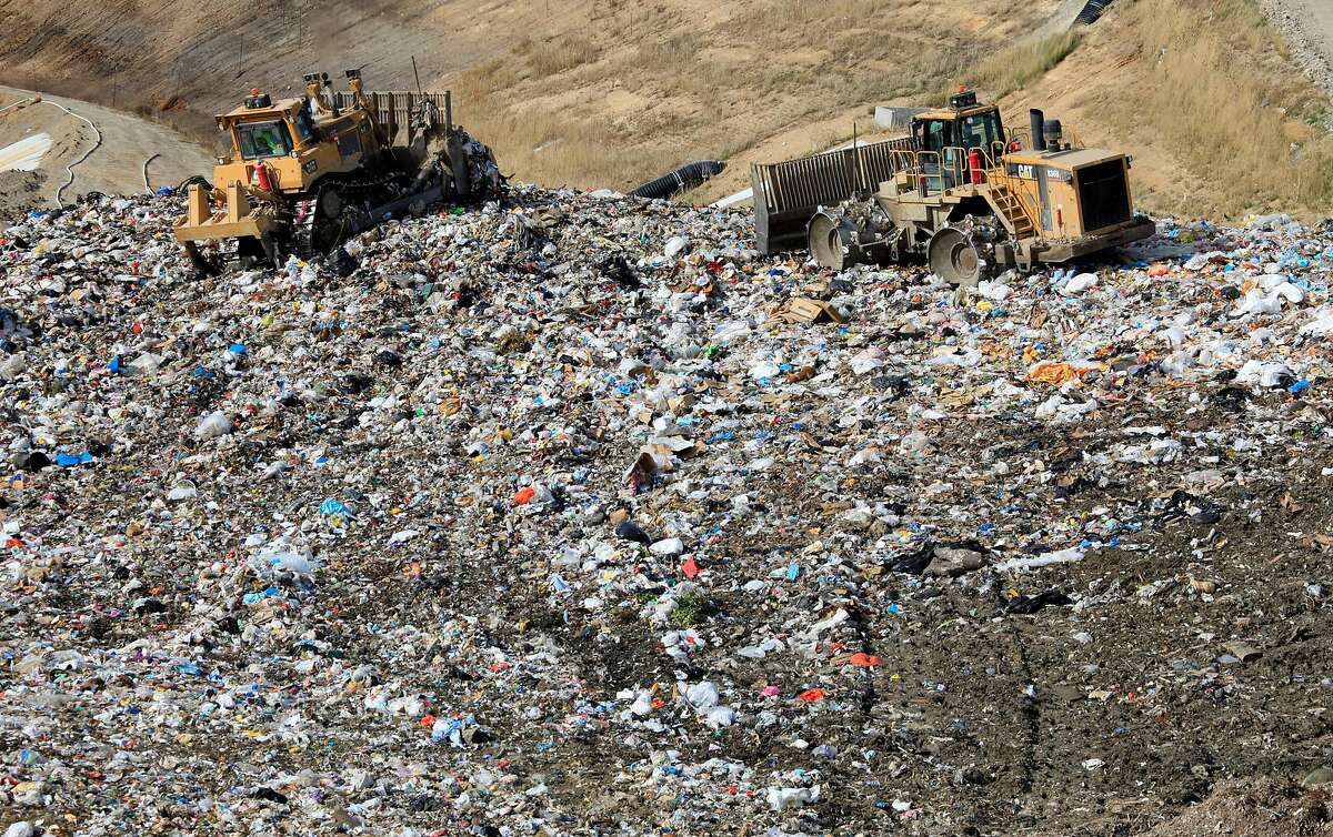Court allows EPA to delay rules limiting release of methane from landfills