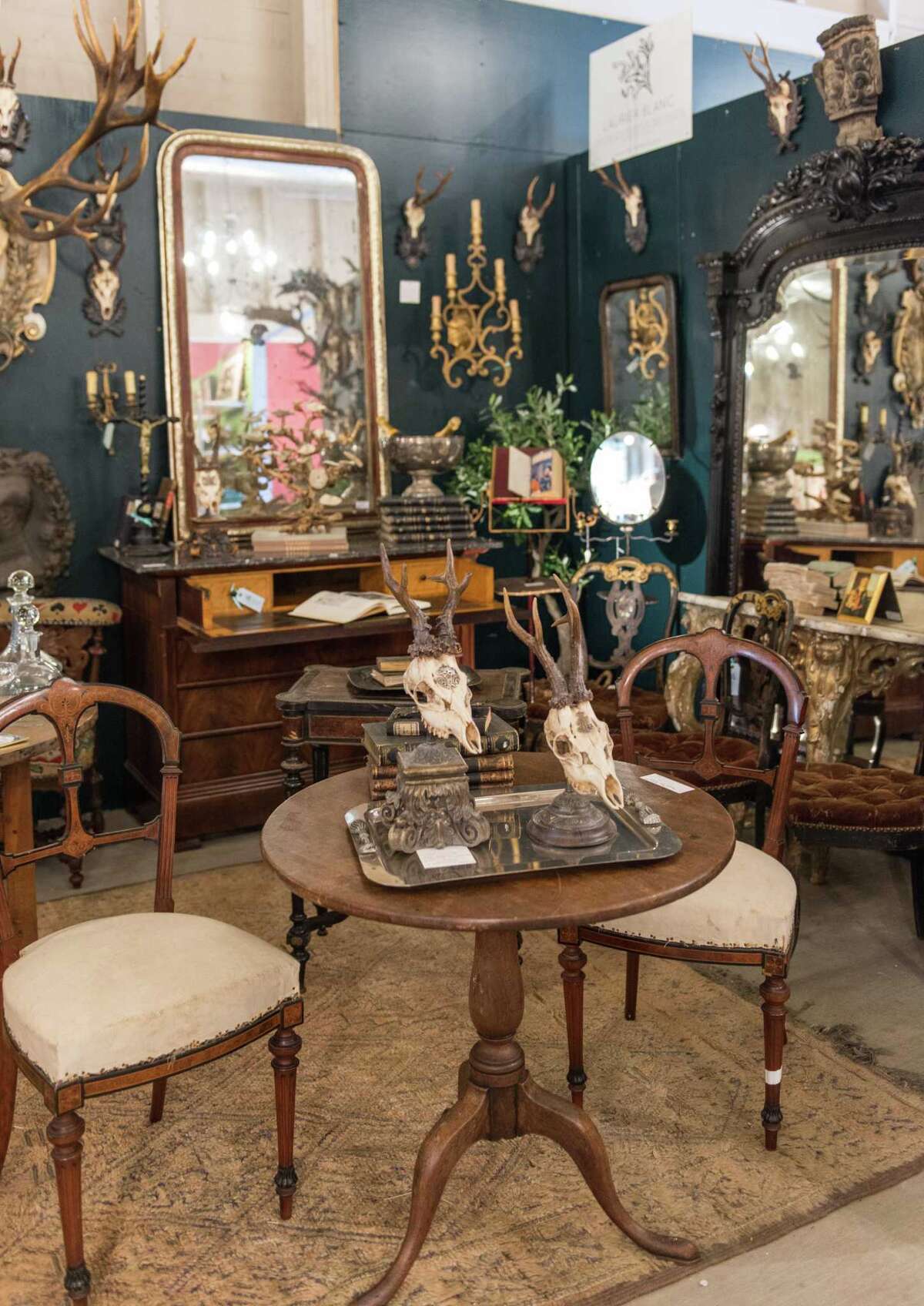 Everything you need to know about this fall’s Round Top antiques weeks